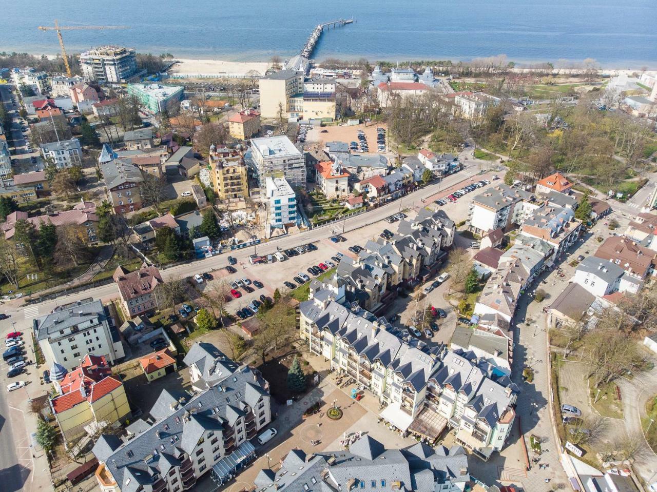 3-Bedroom Apartment Plac Neptuna By Noclegi Renters Мендзыздрое Экстерьер фото