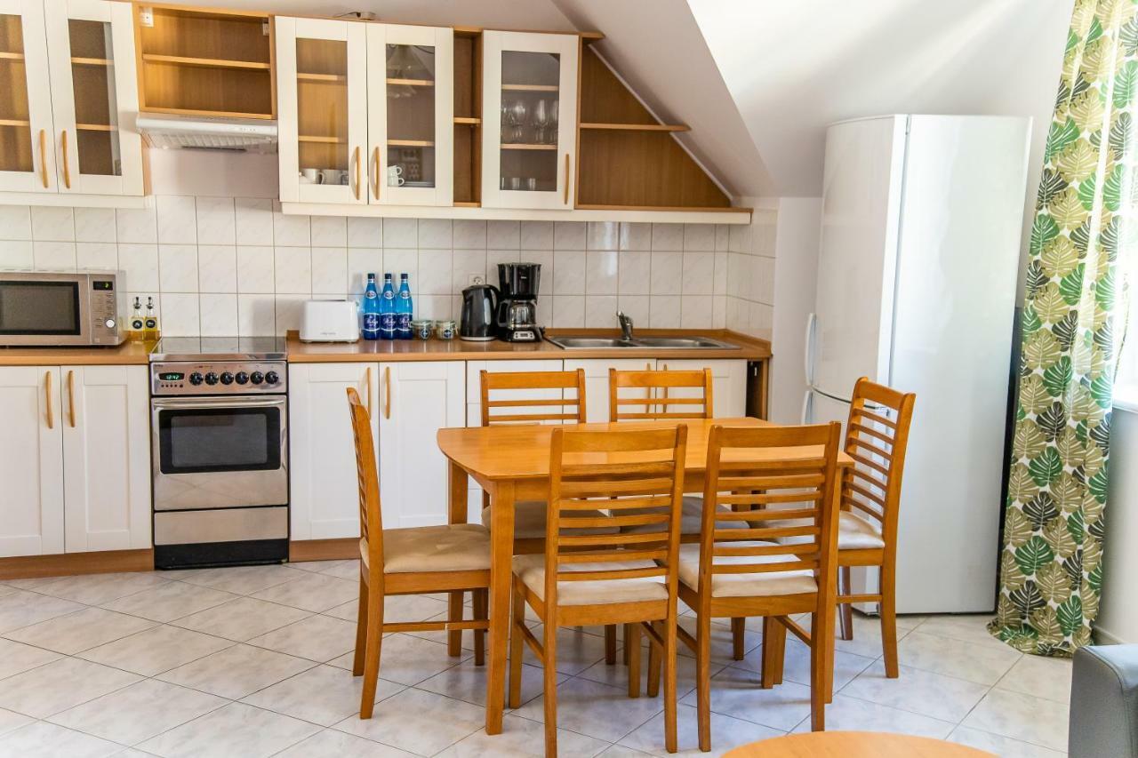 3-Bedroom Apartment Plac Neptuna By Noclegi Renters Мендзыздрое Экстерьер фото