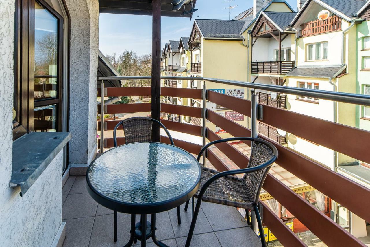3-Bedroom Apartment Plac Neptuna By Noclegi Renters Мендзыздрое Экстерьер фото