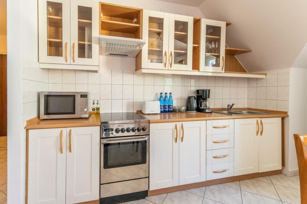 3-Bedroom Apartment Plac Neptuna By Noclegi Renters Мендзыздрое Экстерьер фото